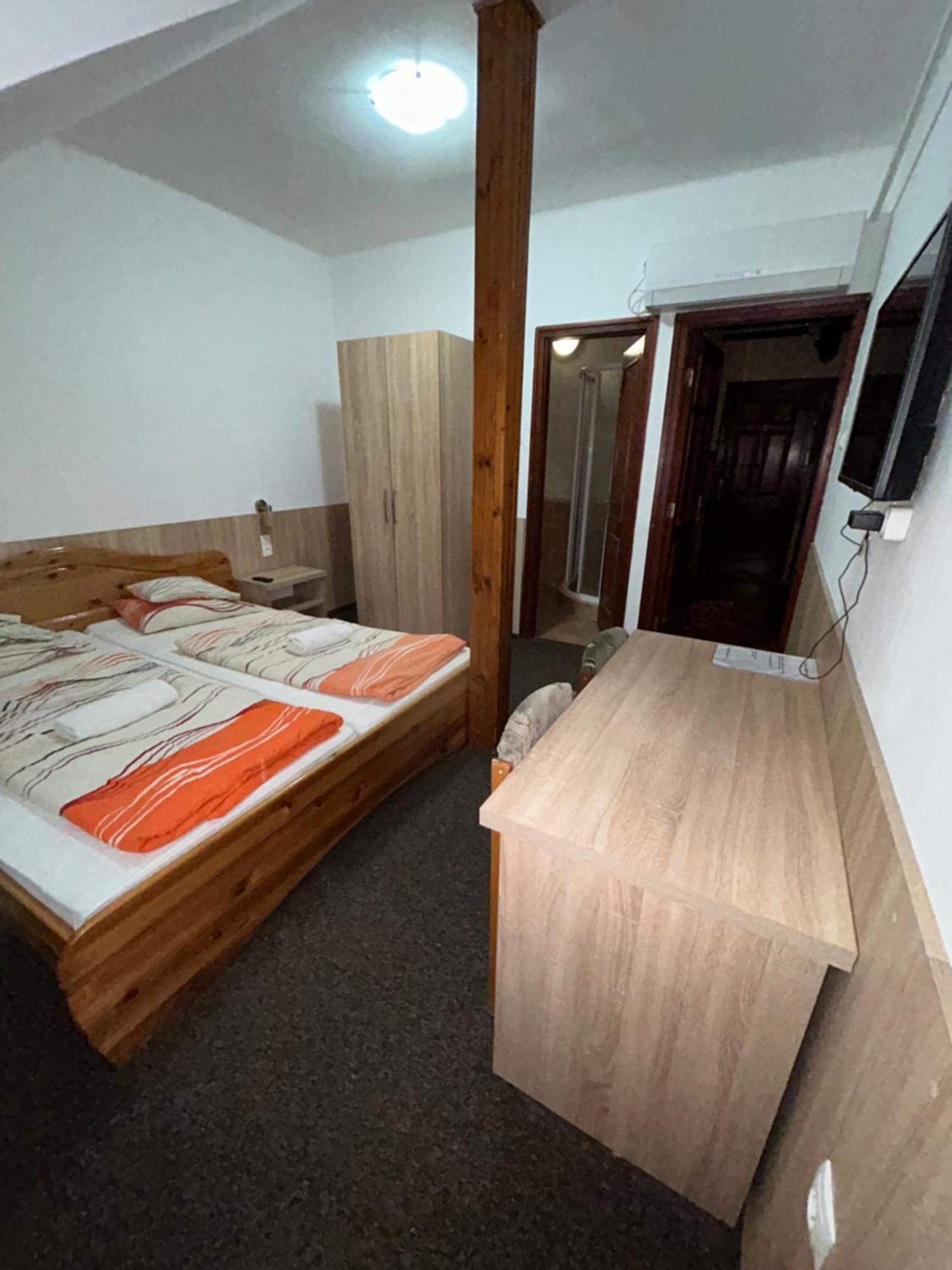 Rozsakert Panzio Hotel Nyíregyháza Eksteriør billede