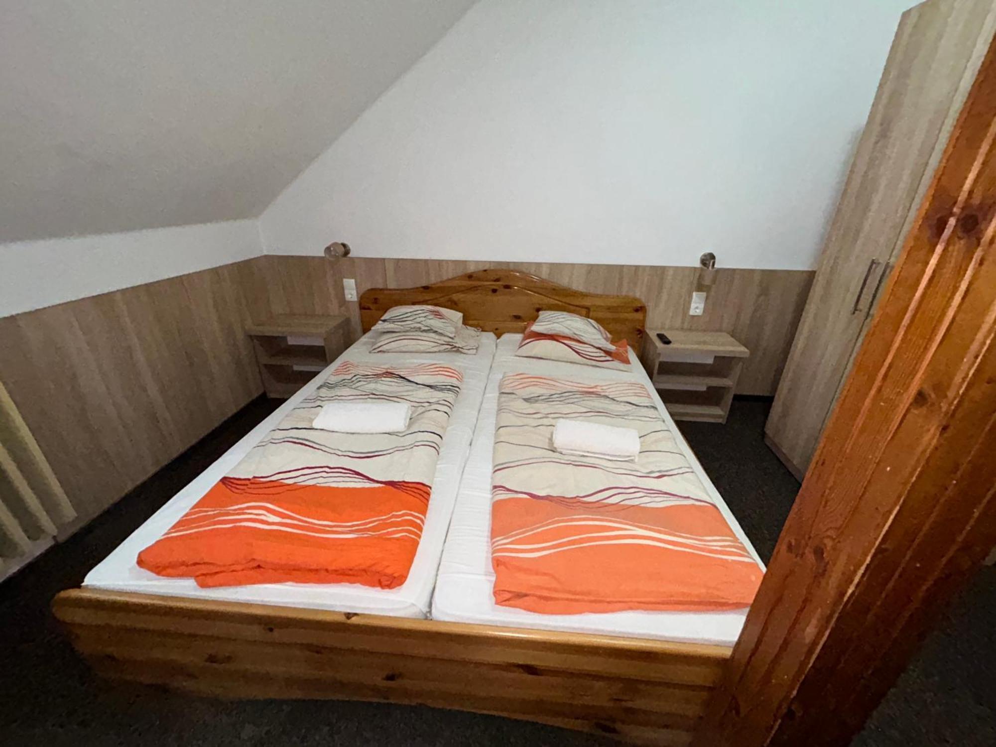 Rozsakert Panzio Hotel Nyíregyháza Eksteriør billede