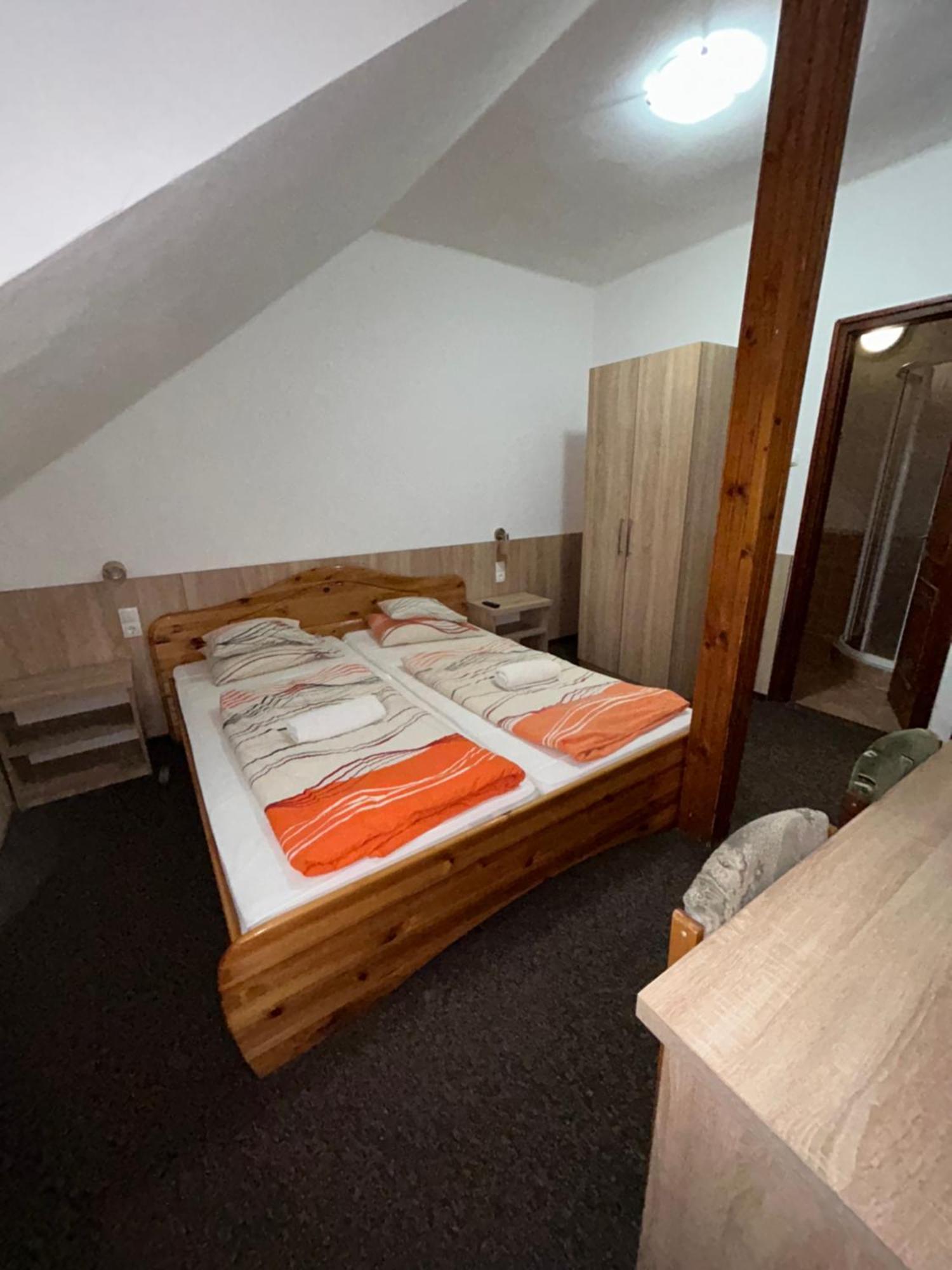 Rozsakert Panzio Hotel Nyíregyháza Eksteriør billede